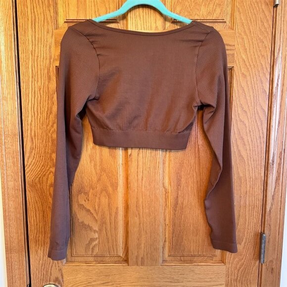 QQQ Women's Brown Ribbed Cropped Top Long Sleeve w/ Thumb Holes M - Picture 2 of 4